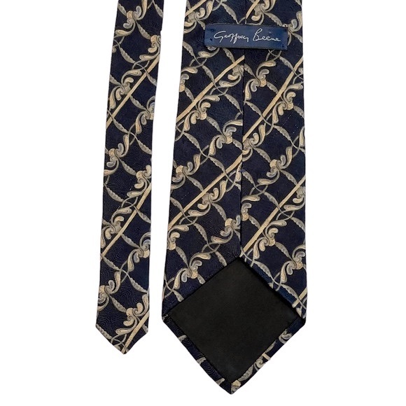 Geoffrey Beene 100% Silk Tie Navy and Cream Geometric Print - Picture 4 of 7